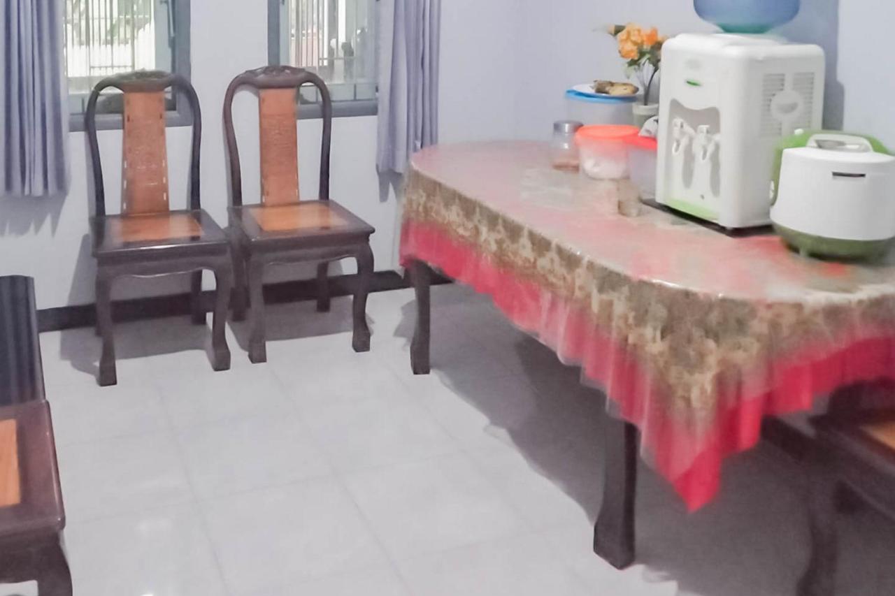 Triyoga Homestay Syariah Redpartner Sangkanurip Buitenkant foto
