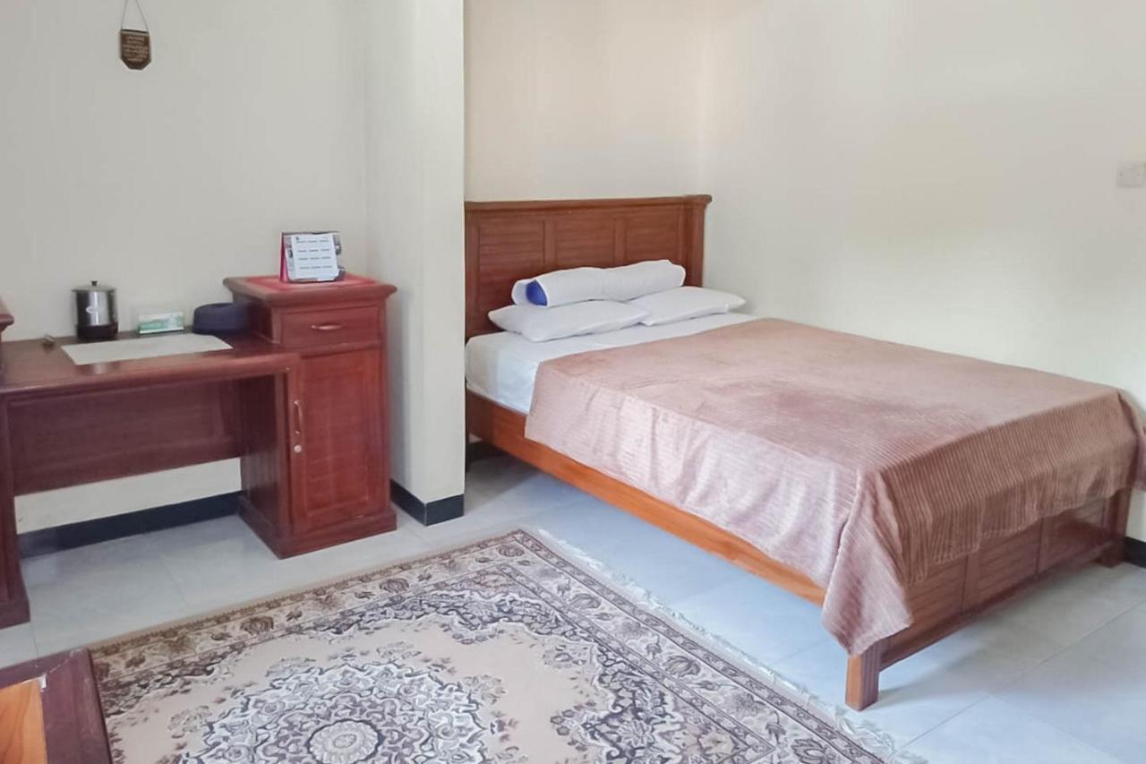 Triyoga Homestay Syariah Redpartner Sangkanurip Buitenkant foto