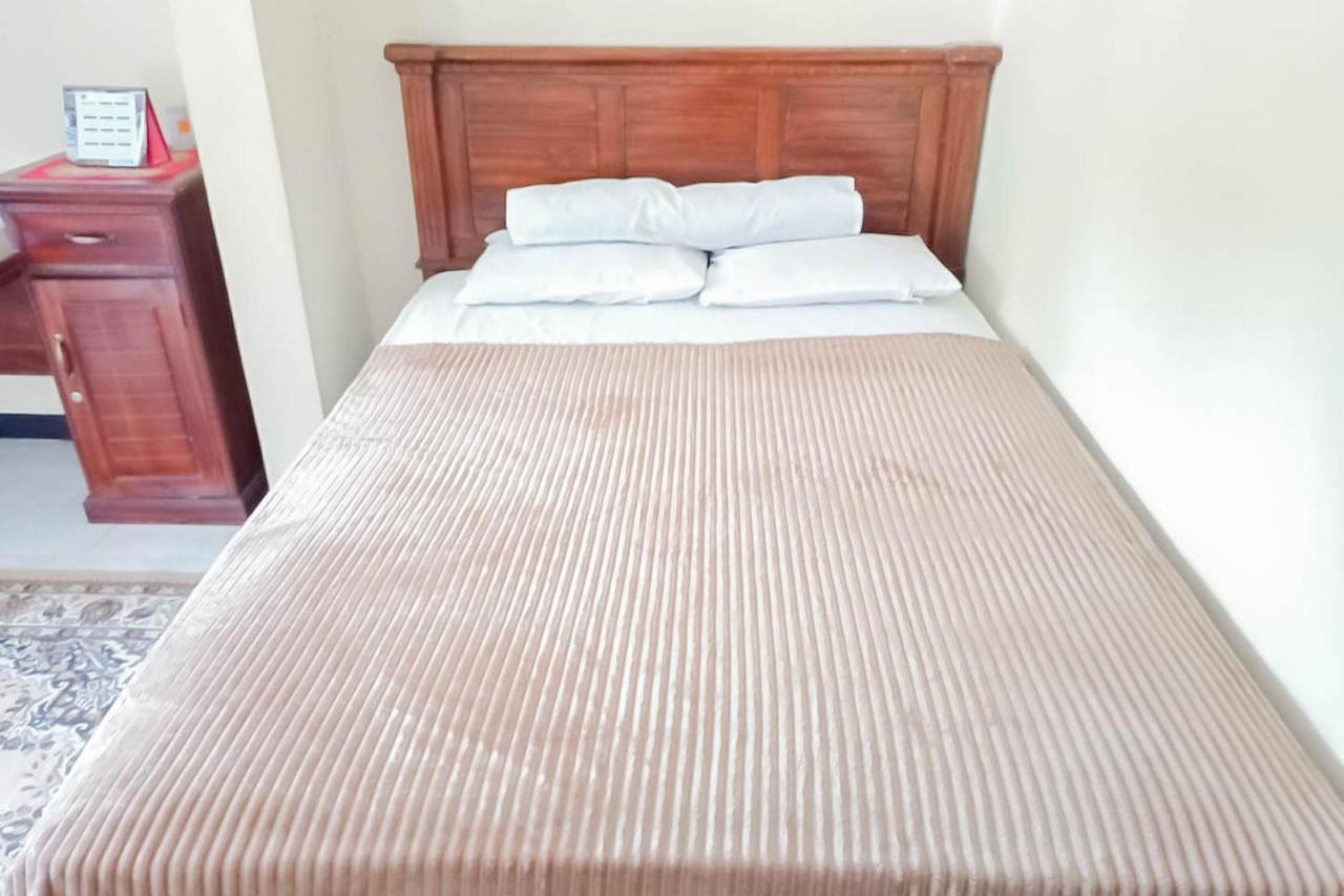 Triyoga Homestay Syariah Redpartner Sangkanurip Buitenkant foto
